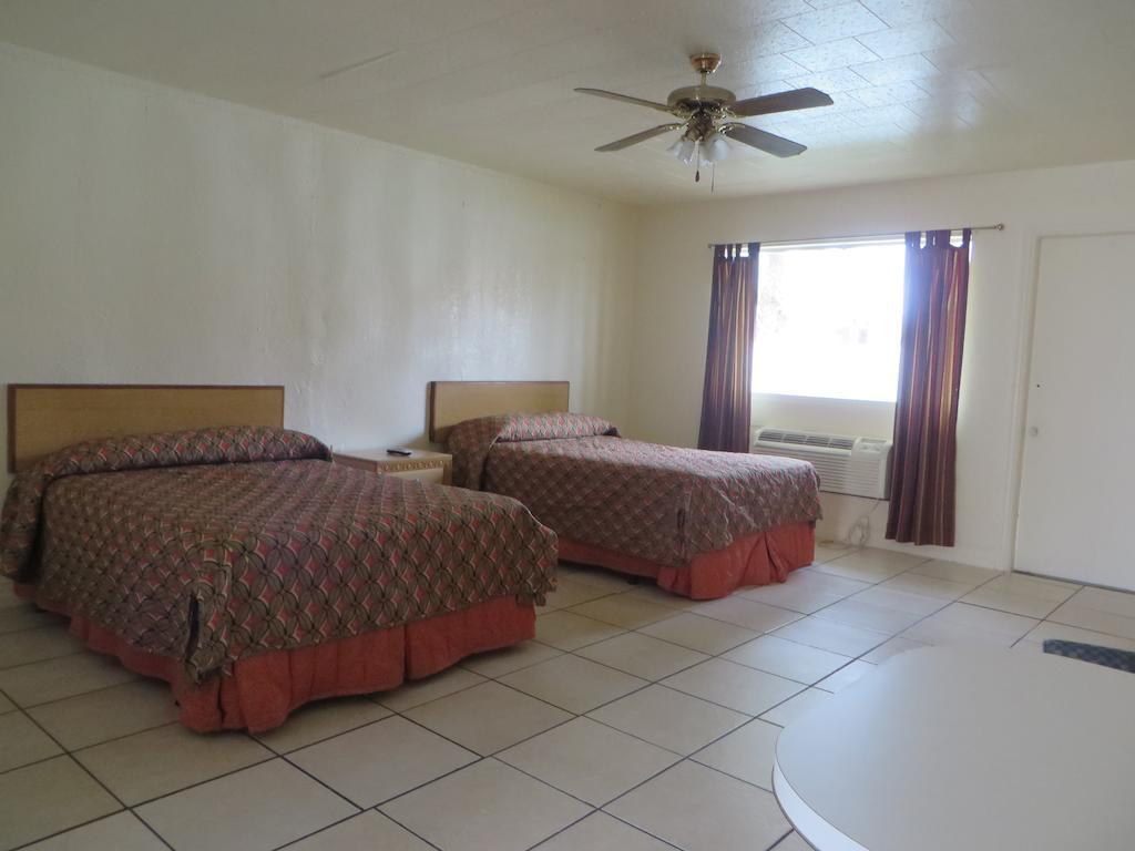 Sunset Inn- Fort Pierce, FL Zimmer foto