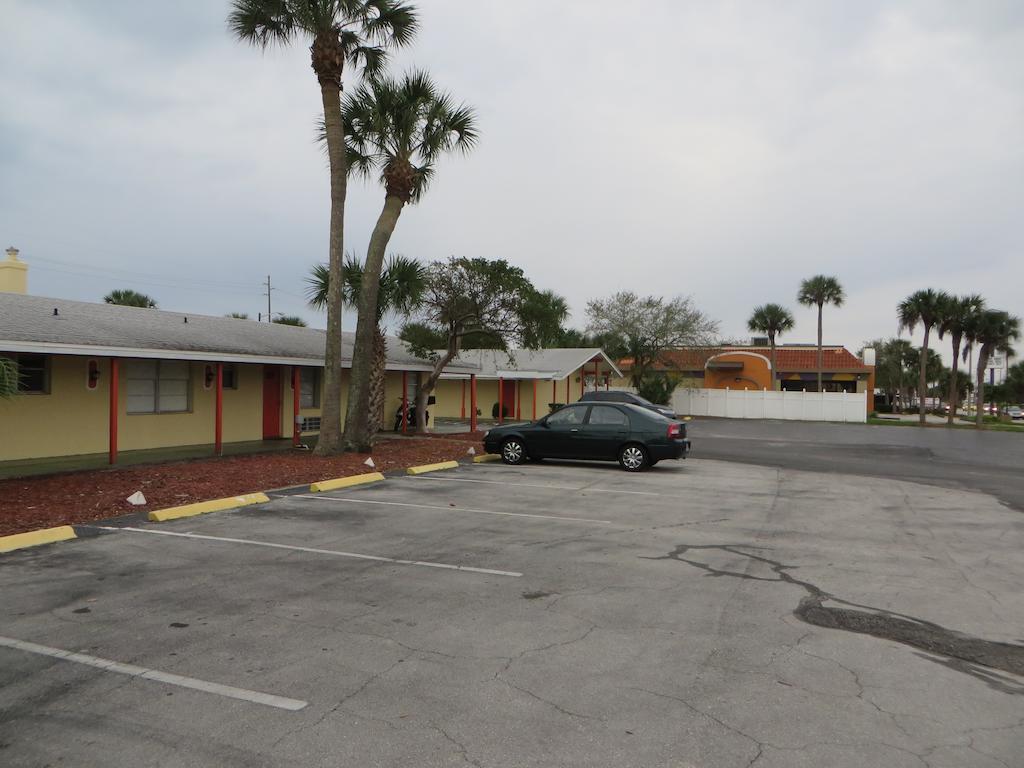 Sunset Inn- Fort Pierce, FL Exterior foto