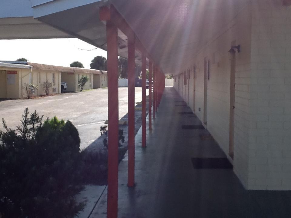 Sunset Inn- Fort Pierce, FL Exterior foto