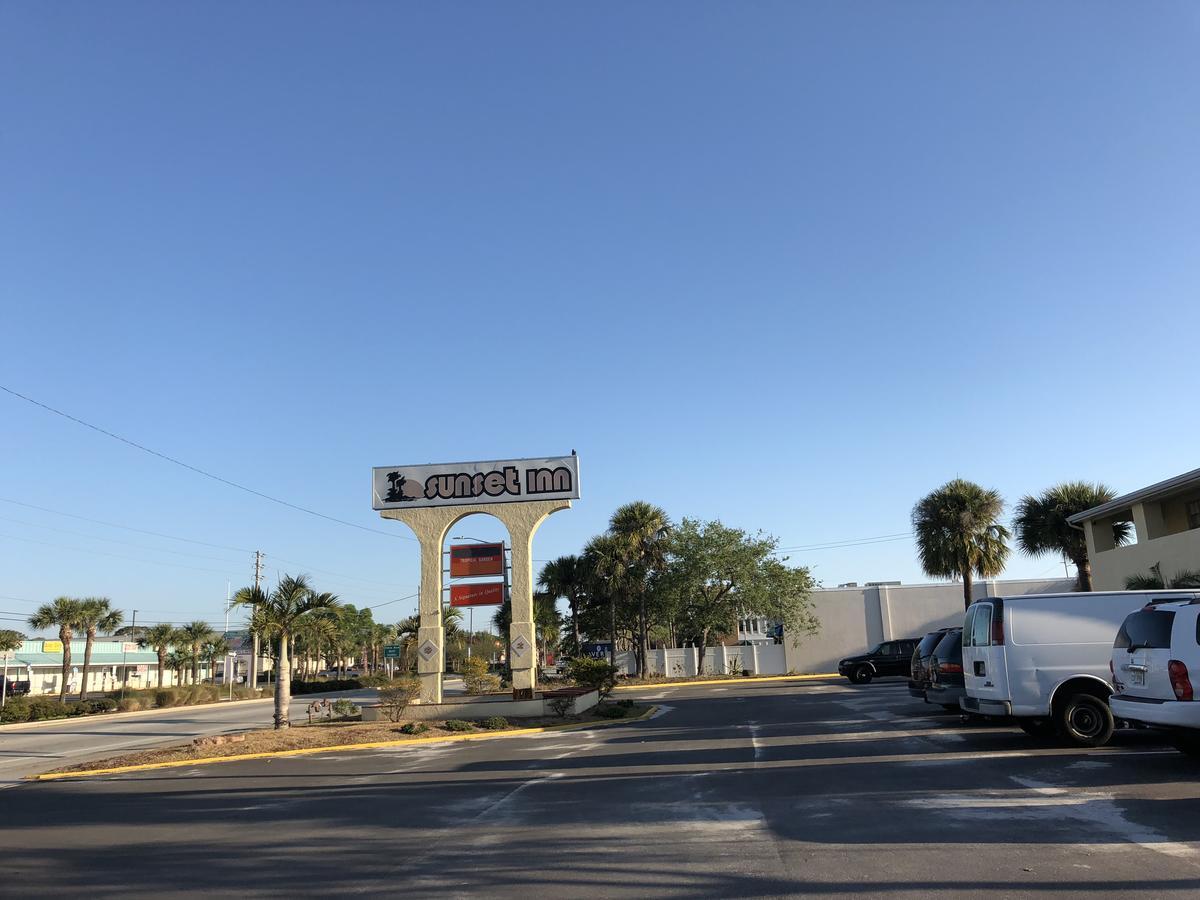 Sunset Inn- Fort Pierce, FL Exterior foto