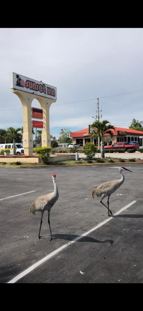 Sunset Inn- Fort Pierce, FL Exterior foto